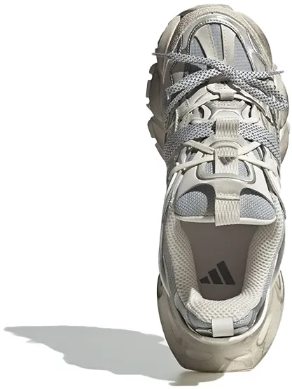adidas-xlg-runner-deluxe-sail-grey-up.webp