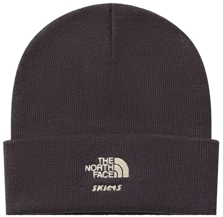 skims-x-the-north-face-beanie-phoenixf-ront.webp