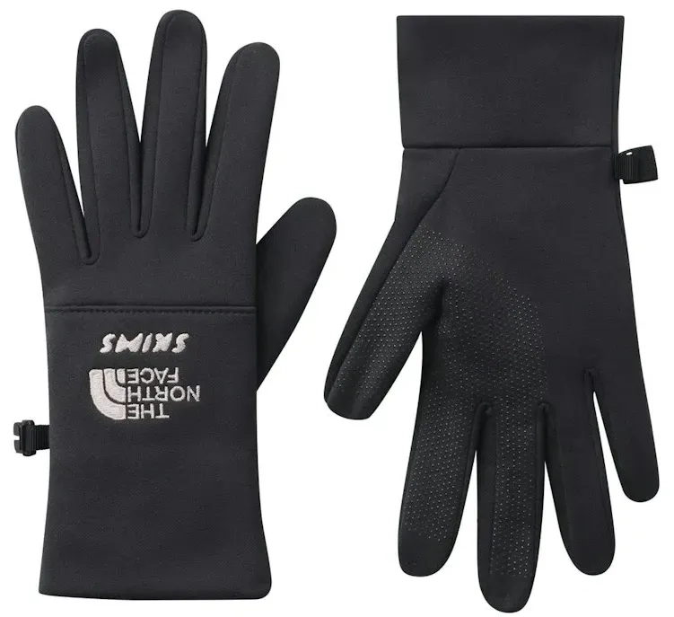 kims-x-the-north-face-gloves-onyx-front.webp