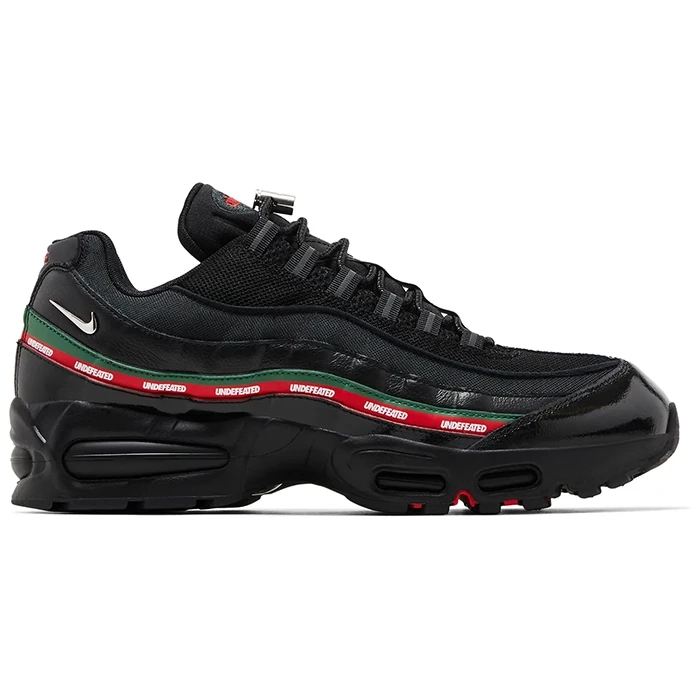 nike-air-max-95-sp-undefeated-black-rightside.webp