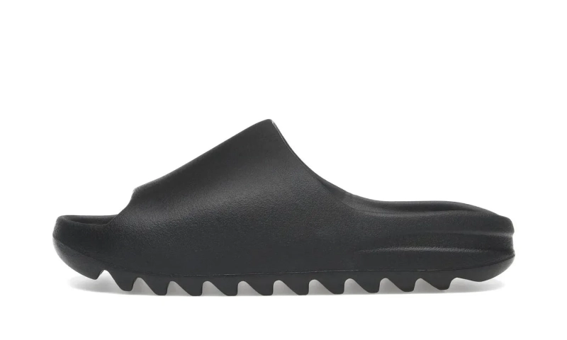 yeezy-yzy-ys-01-black-leftside.webp