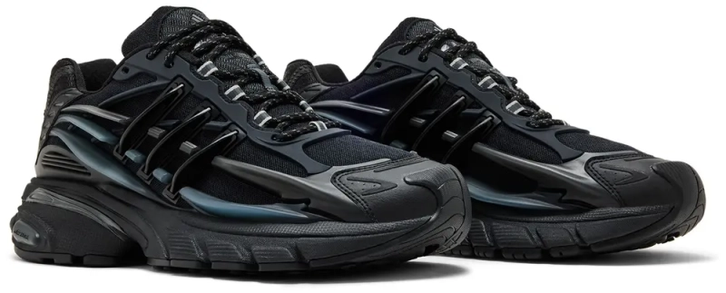 adidas-adistar-jellyfish-pharrell-williams-triple-black-front.webp