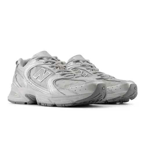 new-balance-530-grey-front.webp
