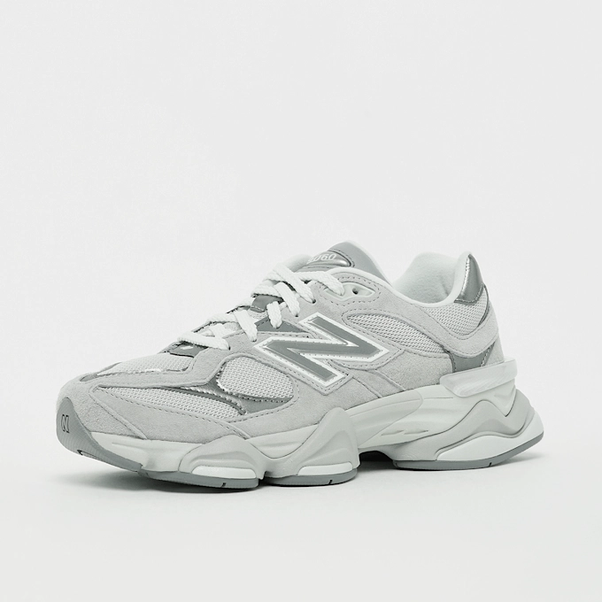new-balance-9060-raincloud-dark-silver-metallic-front.webp