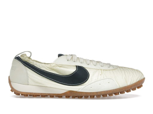 nike-moon-shoe-sp-jacquemus-alabaster-rightside.webp