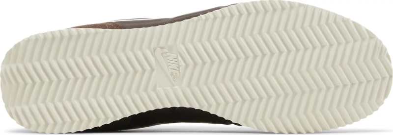 Nike-Cortez-Baroque-Brown-Sail-Khaki-4.webp